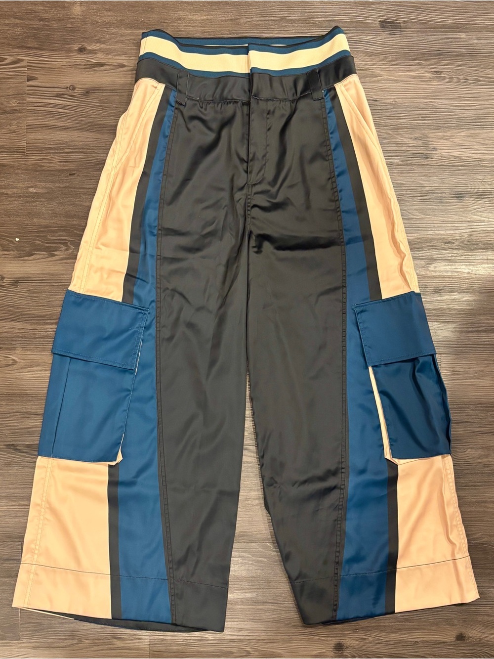 Farm Rio Cargo Pants - Picture 5 of 6